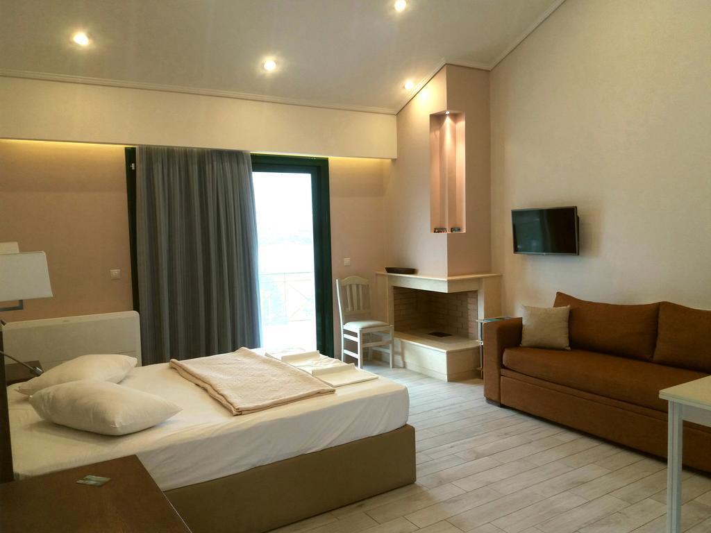 Giannis Village Resort Astakos Luaran gambar