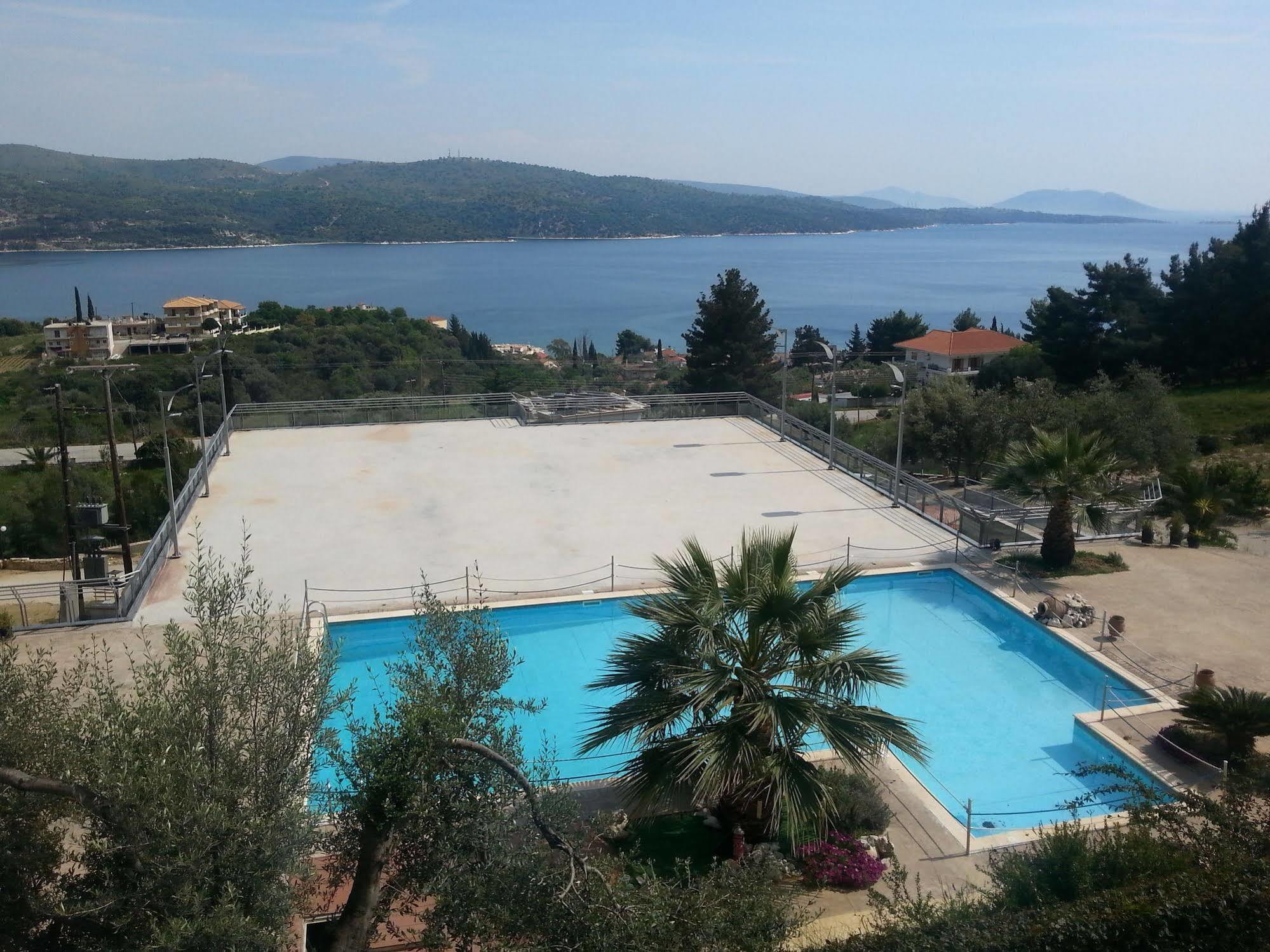 Giannis Village Resort Astakos Luaran gambar